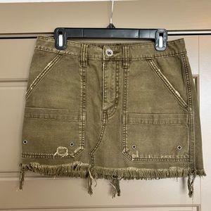 Free People army green mini skirt size 27